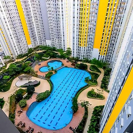 Springlake Summarecon Bekasi Apartement By Rna エクステリア 写真